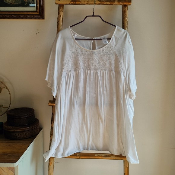 Plus White Batwing Blouse - Picture 9 of 13